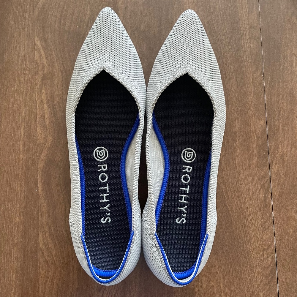 EUC Rothys gray birdseye point size 9
